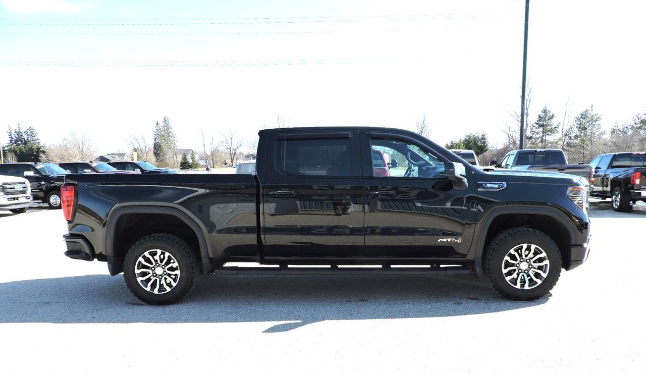 2022 GMC Sierra 1500 AT4 3.0L Diesel 4X4 Leather 1 Owner Only 64000KM Photo3