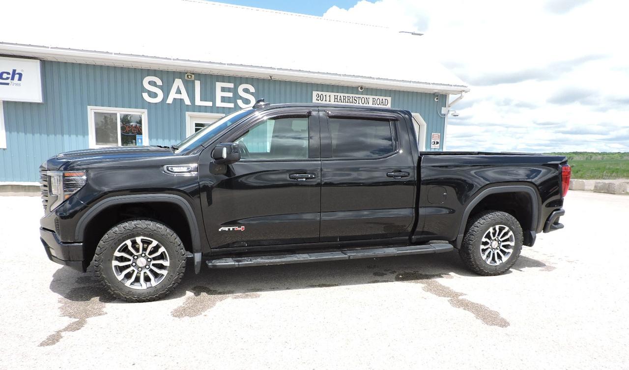 2022 GMC Sierra 1500 AT4 3.0L Diesel 4X4 Leather 1 Owner Only 64000KM Photo