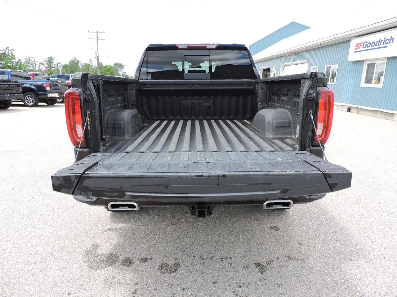 2022 GMC Sierra 1500 AT4 3.0L Diesel 4X4 Leather 1 Owner Only 64000KM Photo