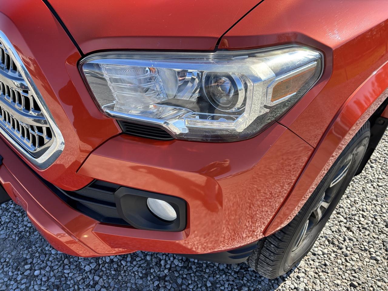 2017 Toyota Tacoma TRD Sport Photo