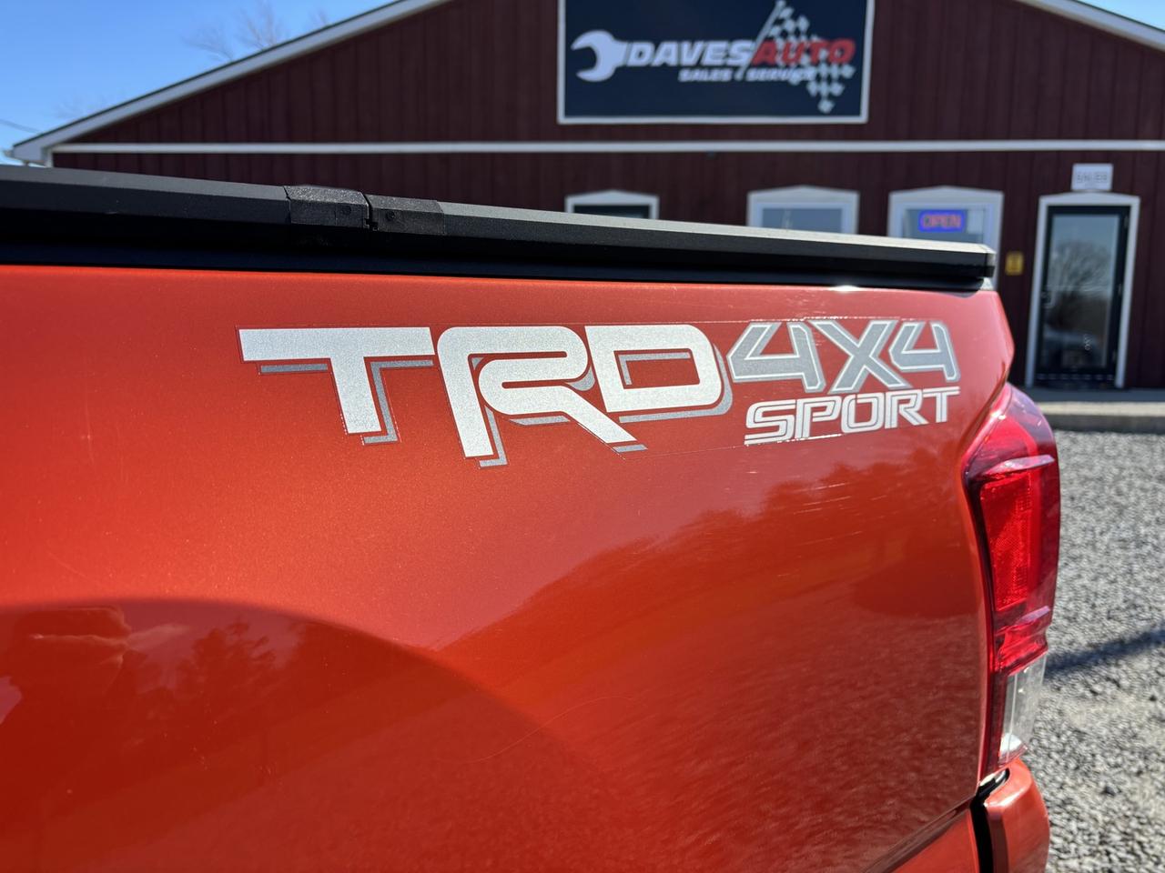 2017 Toyota Tacoma TRD Sport Photo