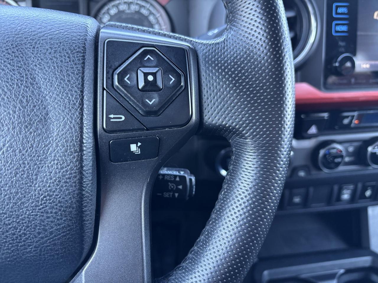 2017 Toyota Tacoma TRD Sport Photo