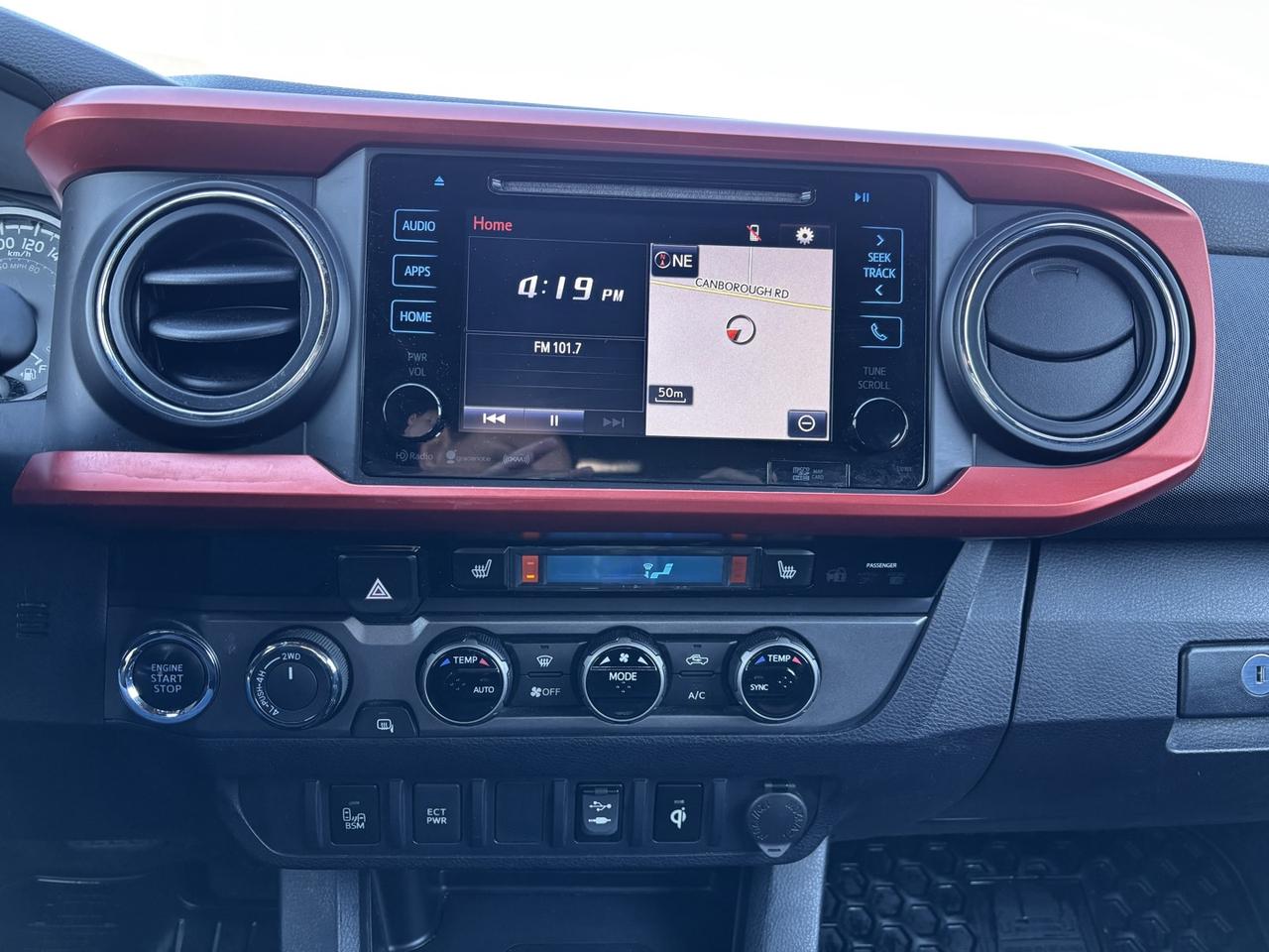 2017 Toyota Tacoma TRD Sport Photo