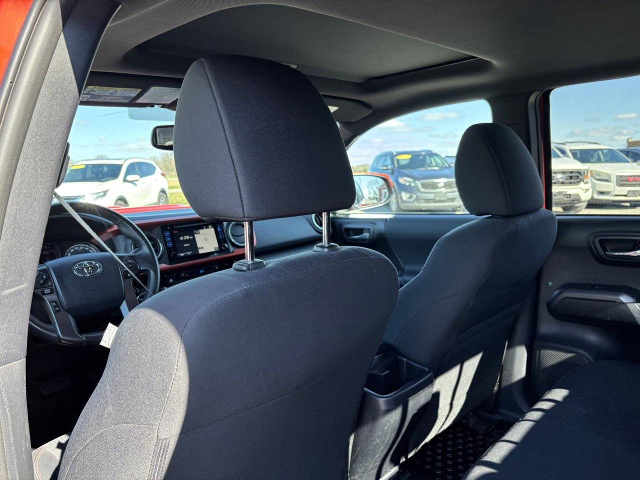 2017 Toyota Tacoma TRD Sport Photo