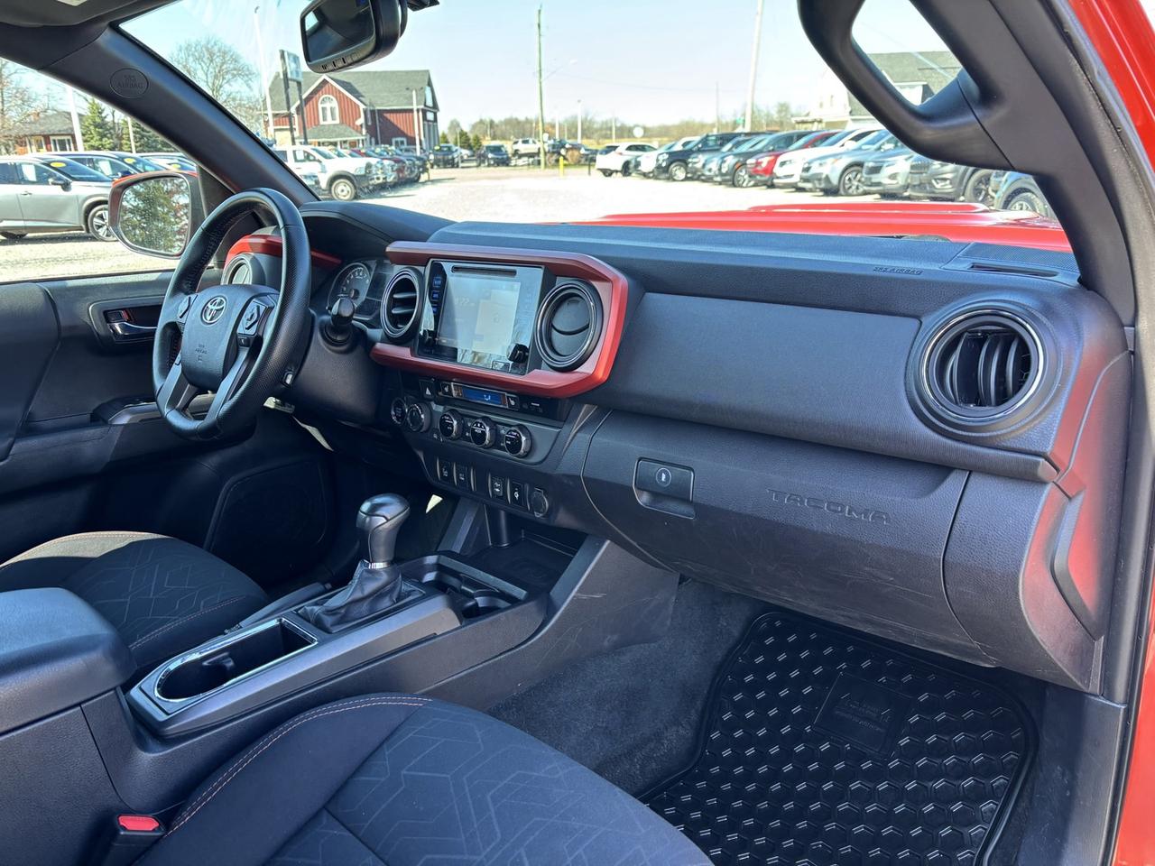 2017 Toyota Tacoma TRD Sport Photo