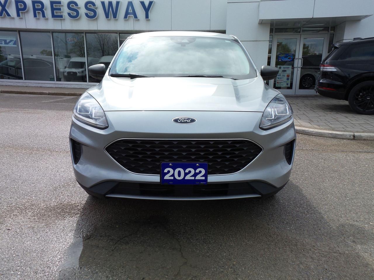 2022 Ford Escape SE, AWD, 1.5L ECOBOOST! LOCAL TRADE! HEATED SEATS! Photo1