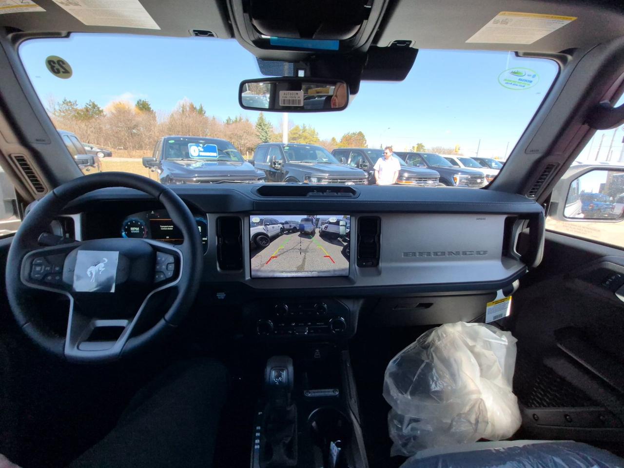 2026 Ford Bronco OUTER BANKS, HARDTOP, TERRAIN MGMT, REMOTE START Photo