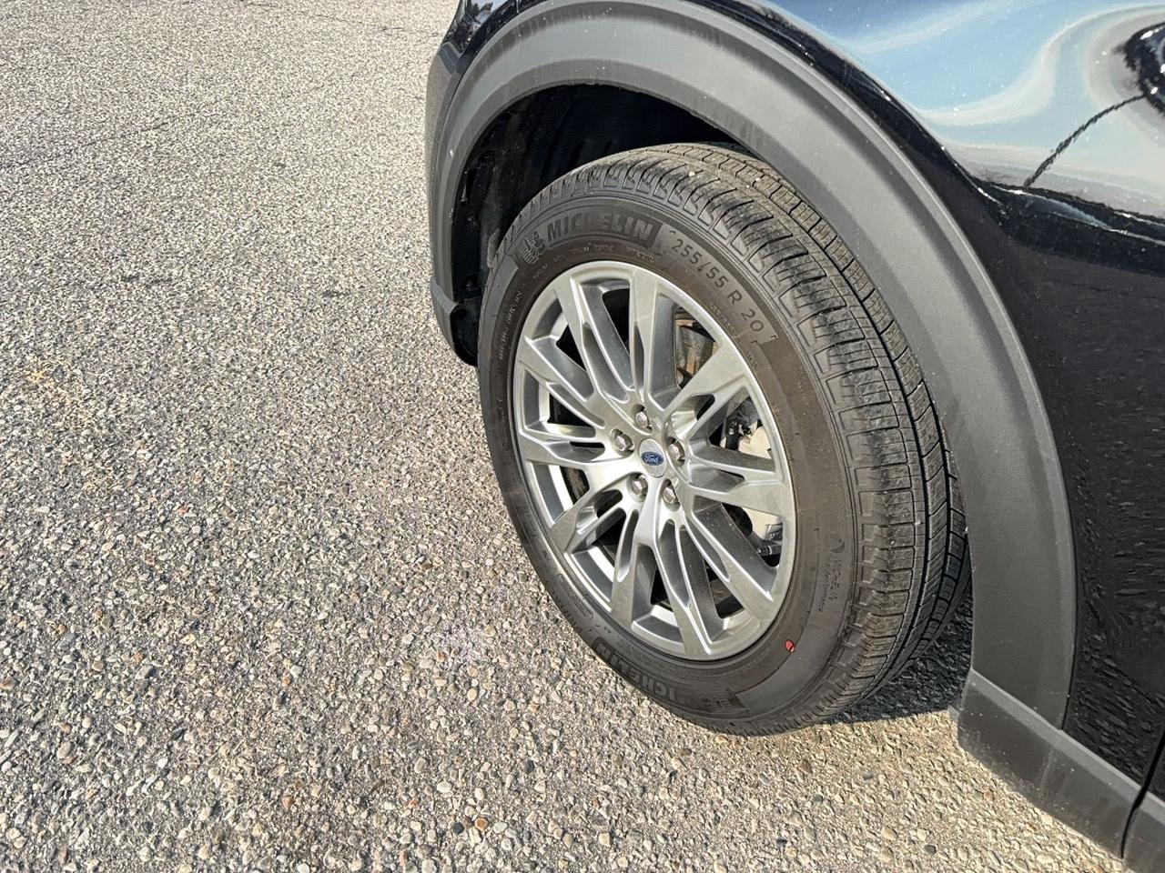 2026 Ford Explorer LOADED! 2.3L ECOBOOST! LEATHER, NAV, POWER GATE! Photo