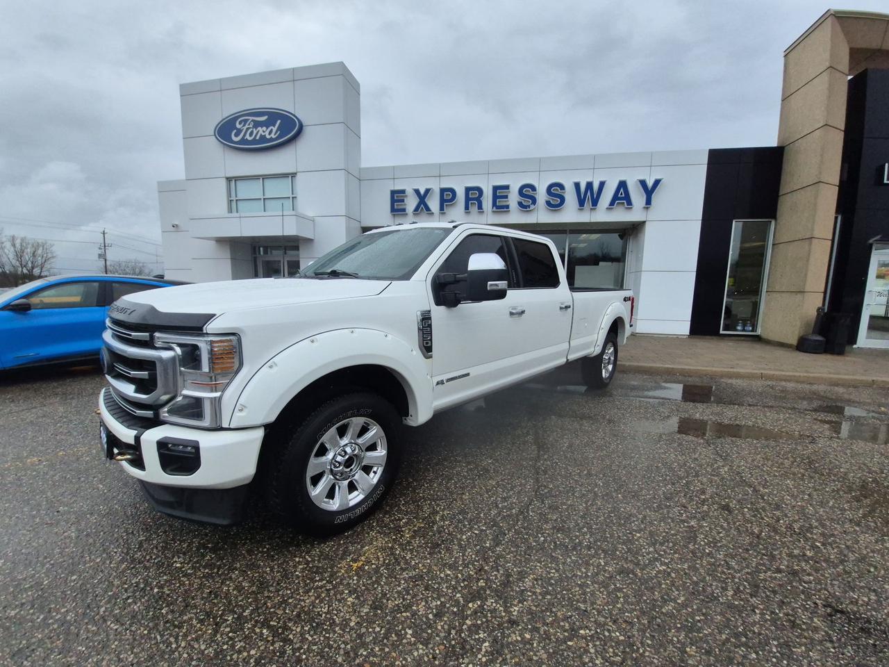 2022 Ford F-250 PLATNIUM! SOLD NEW HERE! LOADED! LEATHER, ROOF! Photo1