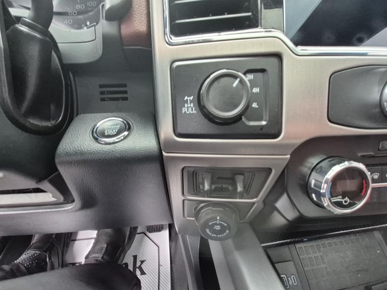 2022 Ford F-250 PLATNIUM! SOLD NEW HERE! LOADED! LEATHER, ROOF! Photo