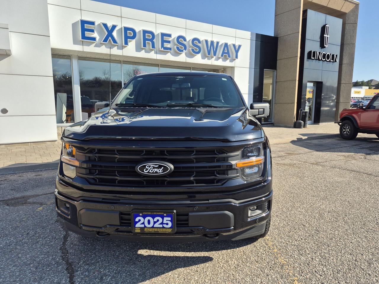 2025 Ford F-150 PREVIOUS DEMO! 5L ENGINE! 18" RIMS! SPORT! Photo2