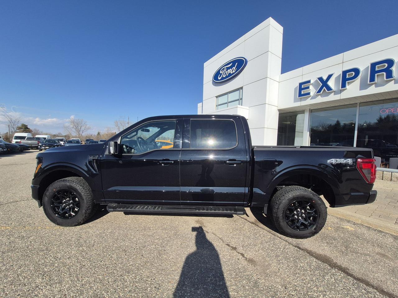 2025 Ford F-150 PREVIOUS DEMO! 5L ENGINE! 18" RIMS! SPORT! Photo