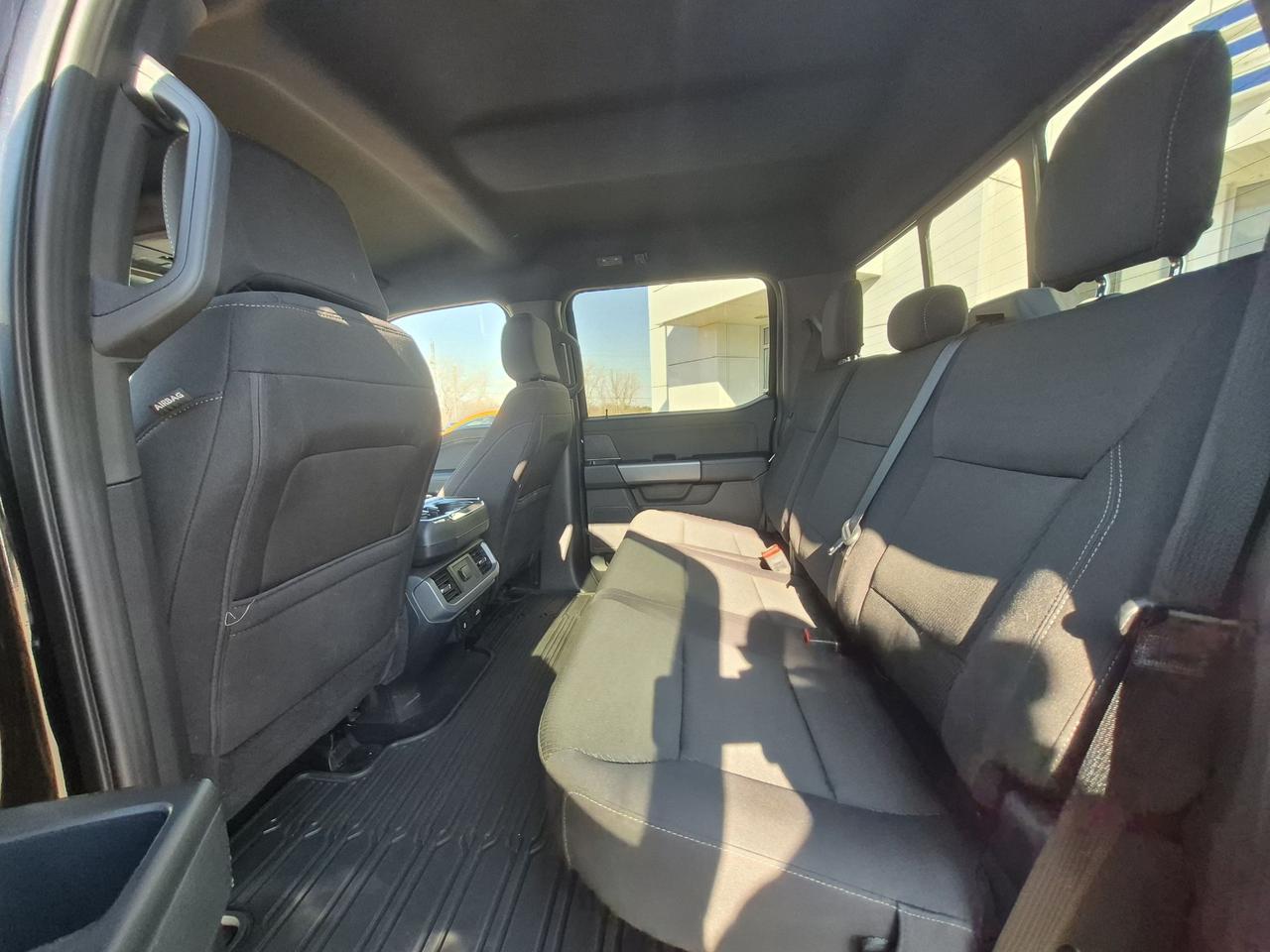 2025 Ford F-150 PREVIOUS DEMO! 5L ENGINE! 18" RIMS! SPORT! Photo