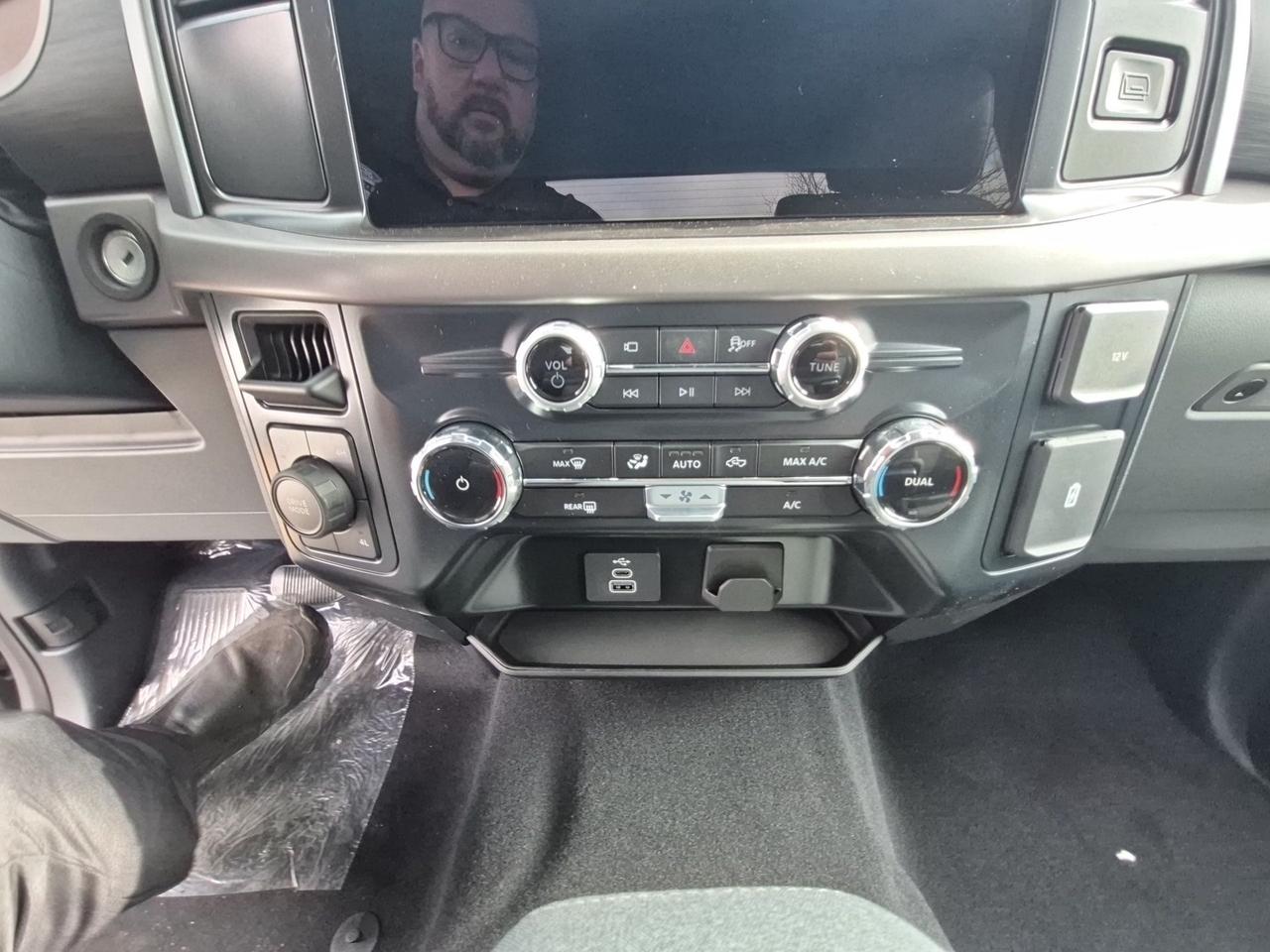 2026 Ford F-150 XLT 4WD SuperCab 6.5' Box Photo