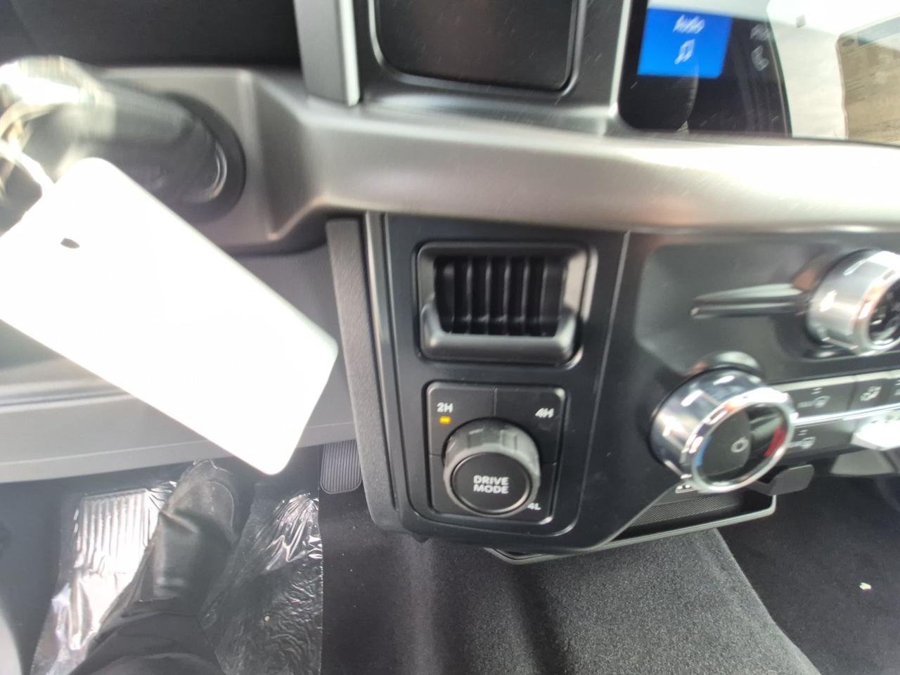 2026 Ford F-150 XLT 4WD SuperCab 6.5' Box Photo