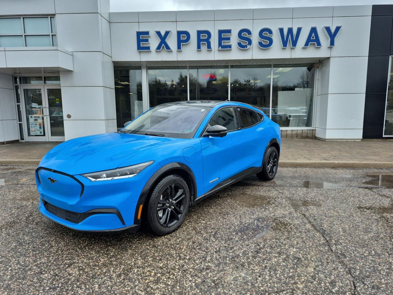 2023 Ford Mustang ROUTE 1! EXTENDED RANGE BATTERY! 18" RIMS, LEATHER Photo0