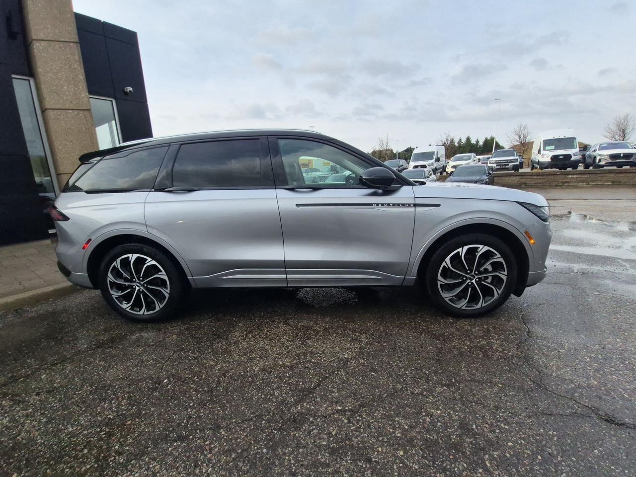 2024 Lincoln Nautilus 21" RIMS, RESERVE, AWD, LOADED 202A PACKAGE! 2LEB Photo1