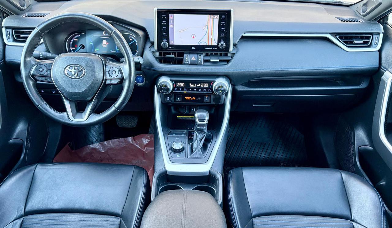 2019 Toyota RAV4 XSE Hybrid AWD Photo