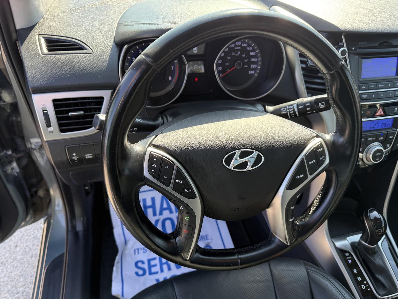 2014 Hyundai Elantra GT SE Photo3