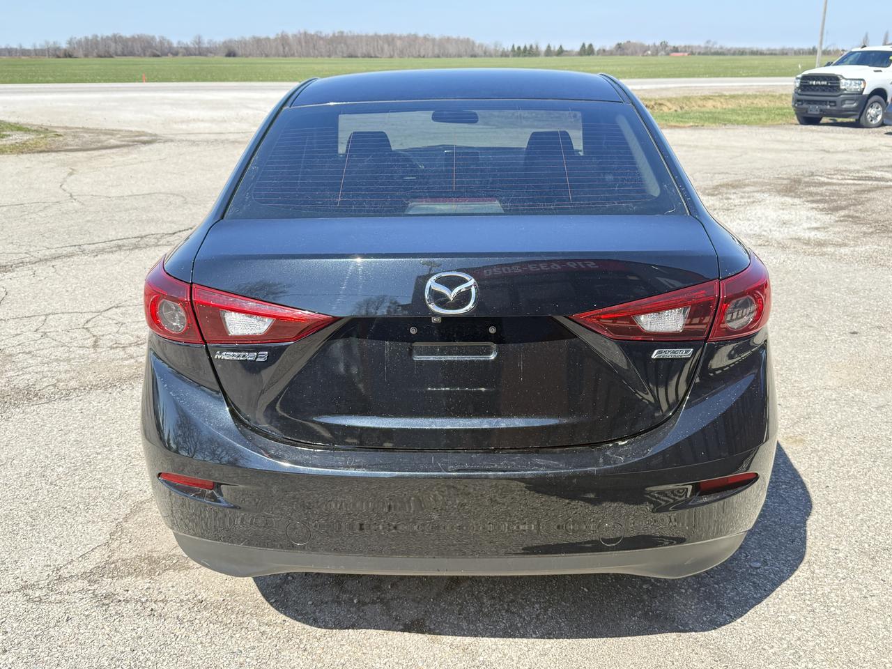 2016 Mazda MAZDA3 GS | Navigation | Backup Camera | Heated Seats Photo3