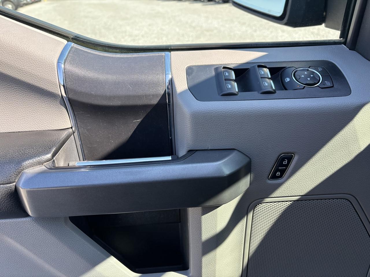 2015 Ford F-150 XLT SUPER-CREW I 20 in. K02's PRO-COMP RIMS I 5.0 L I Photo