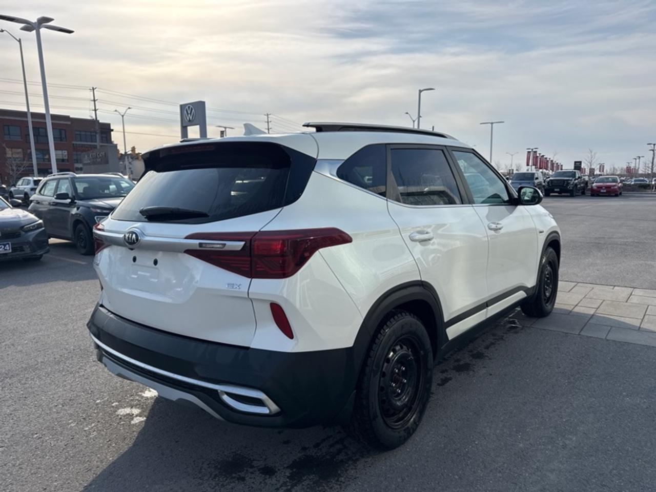 2021 Kia Seltos EX Premium  - Cooled Seats -  Navigation Photo