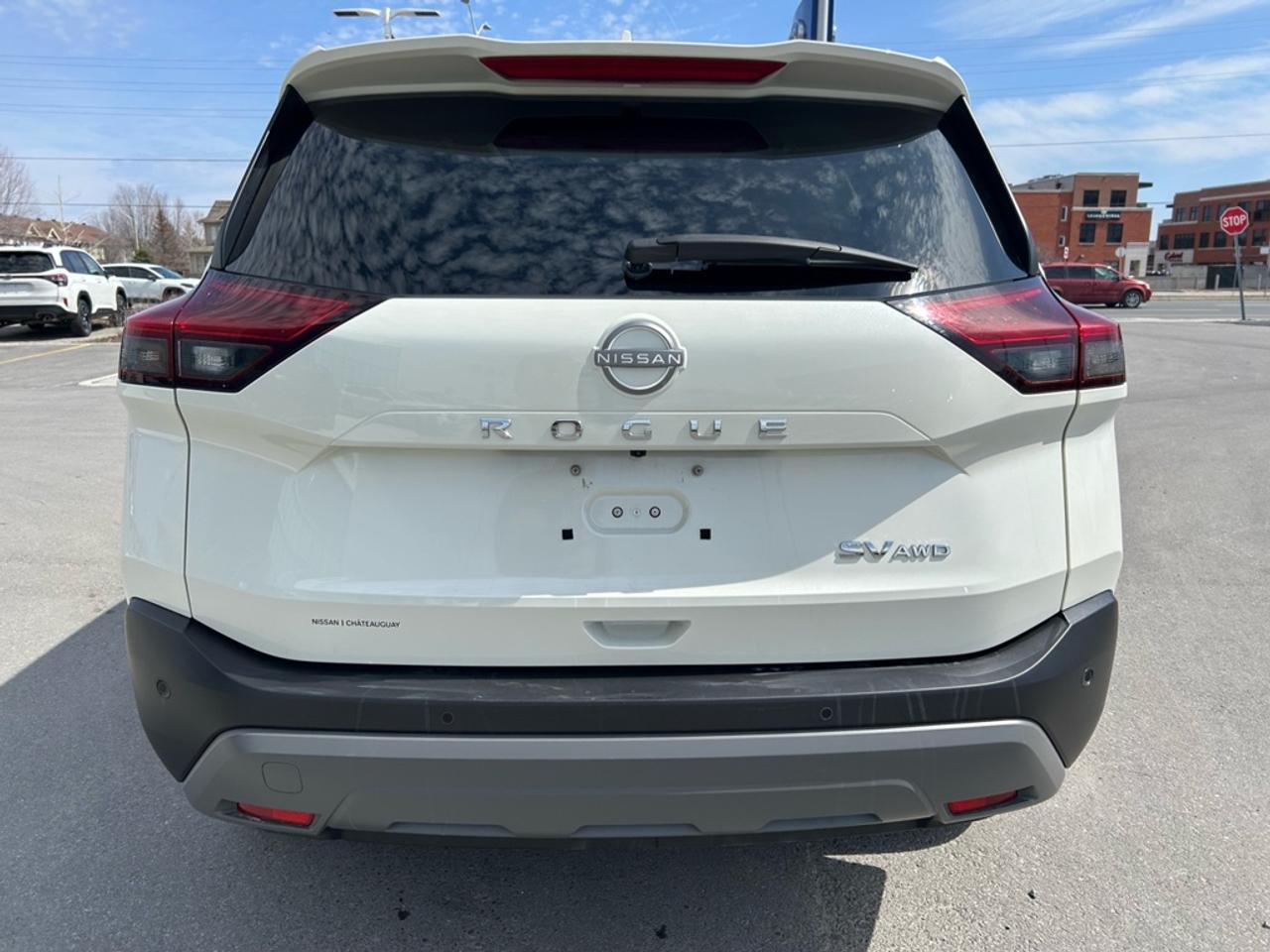 2023 Nissan Rogue SV MOONROOF  - Moonroof -  Apple CarPlay Photo