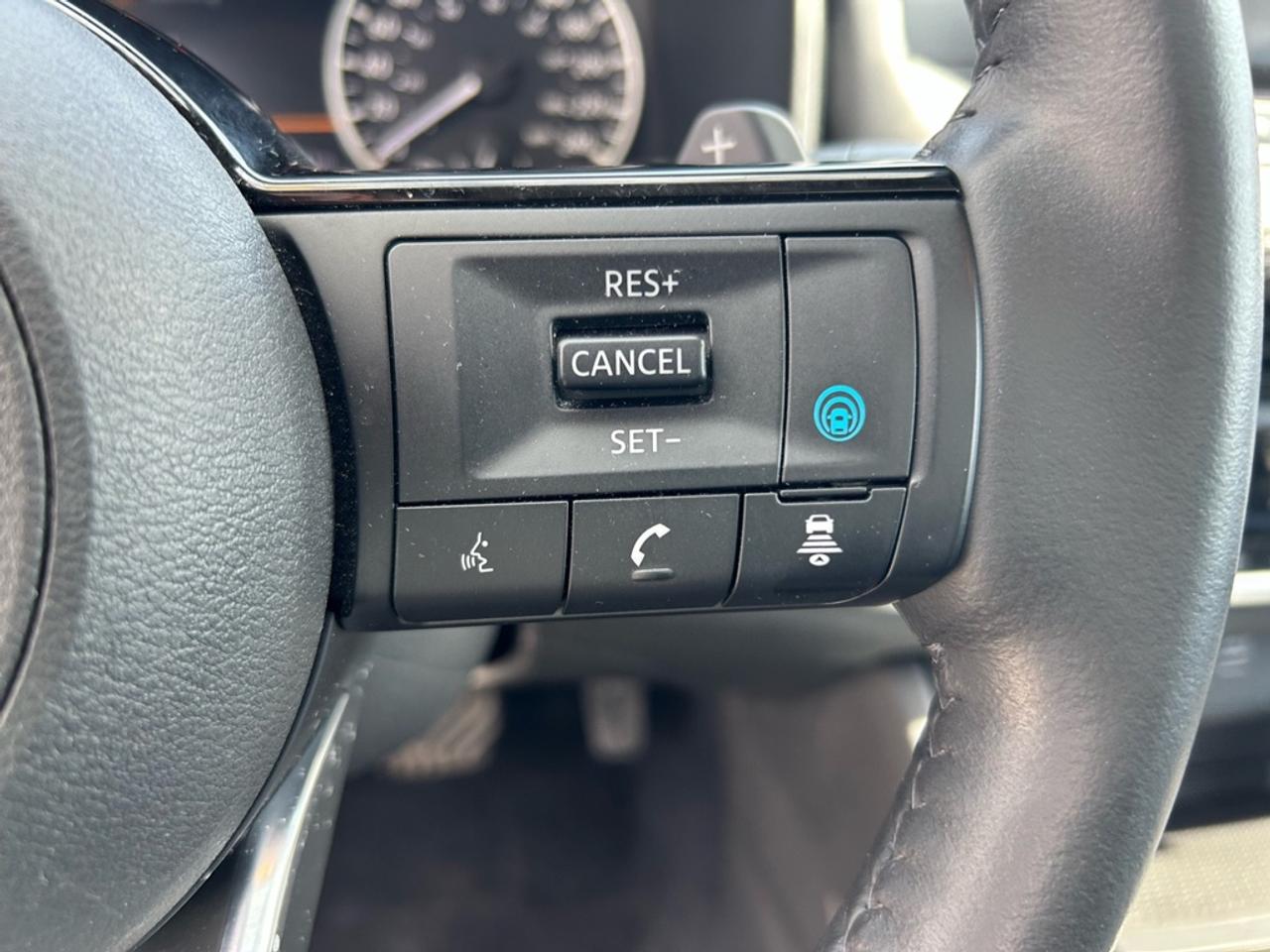 2023 Nissan Rogue SV MOONROOF  - Moonroof -  Apple CarPlay Photo