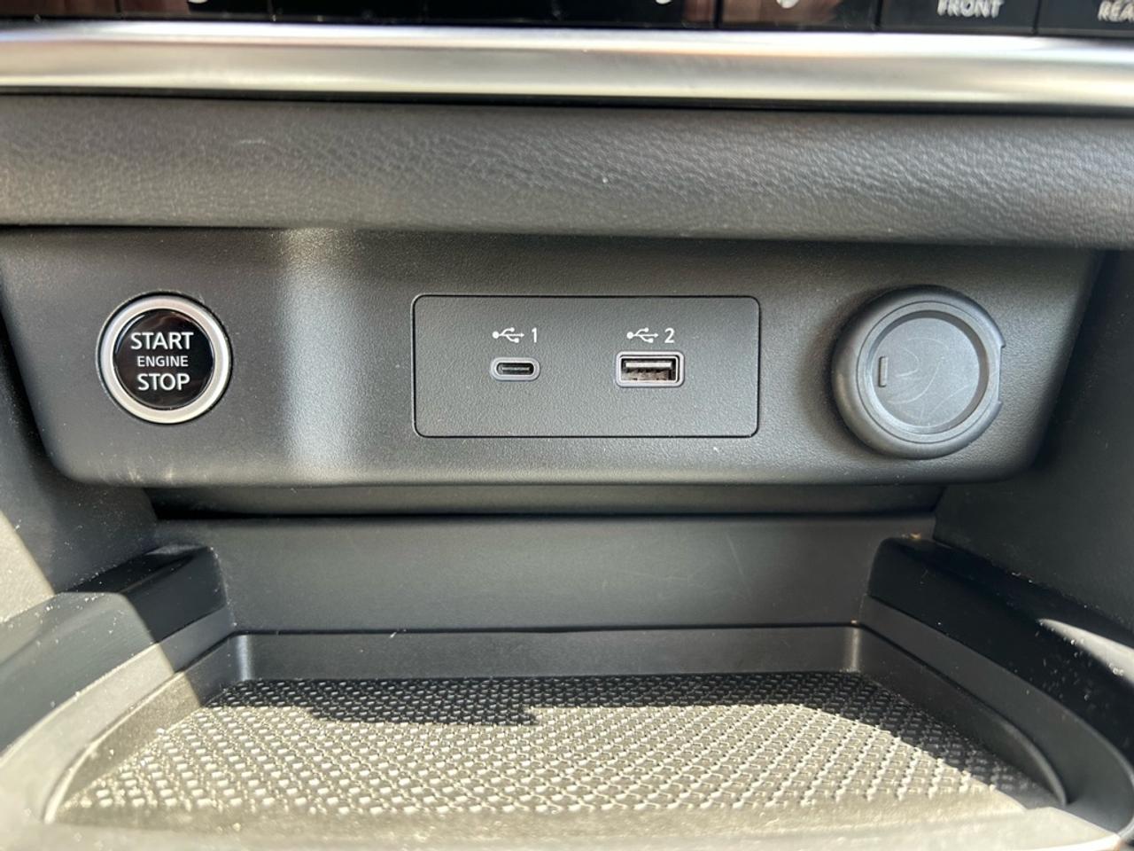 2023 Nissan Rogue SV MOONROOF  - Moonroof -  Apple CarPlay Photo