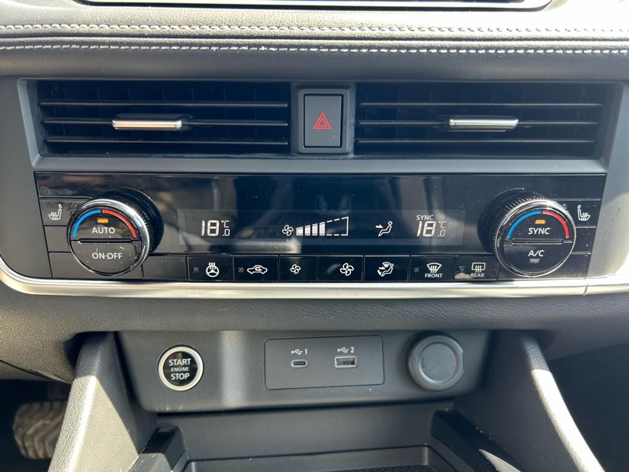 2023 Nissan Rogue SV MOONROOF  - Moonroof -  Apple CarPlay Photo