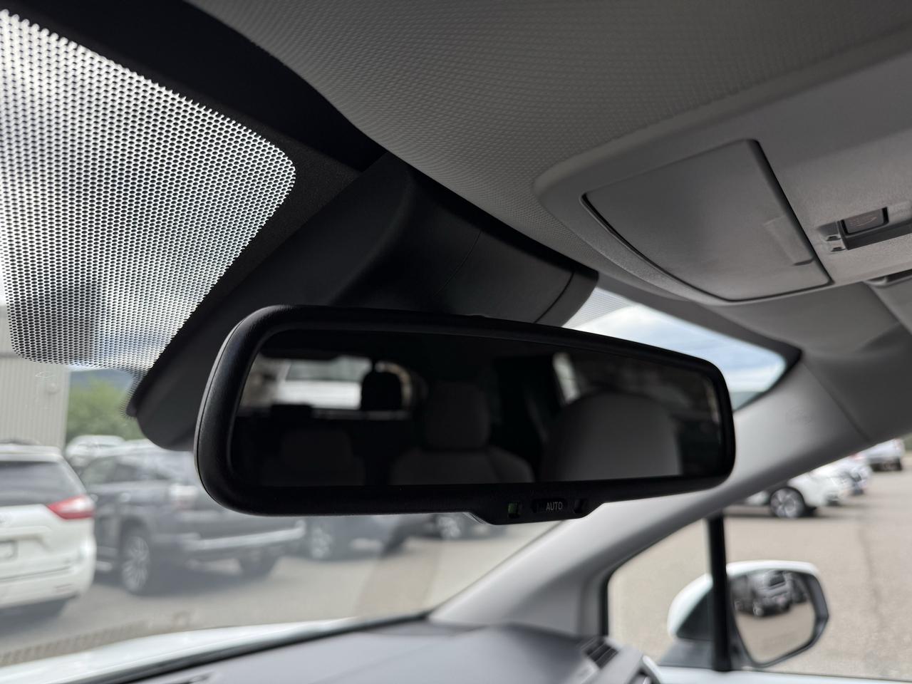 2026 Toyota Sienna LE AWD Photo