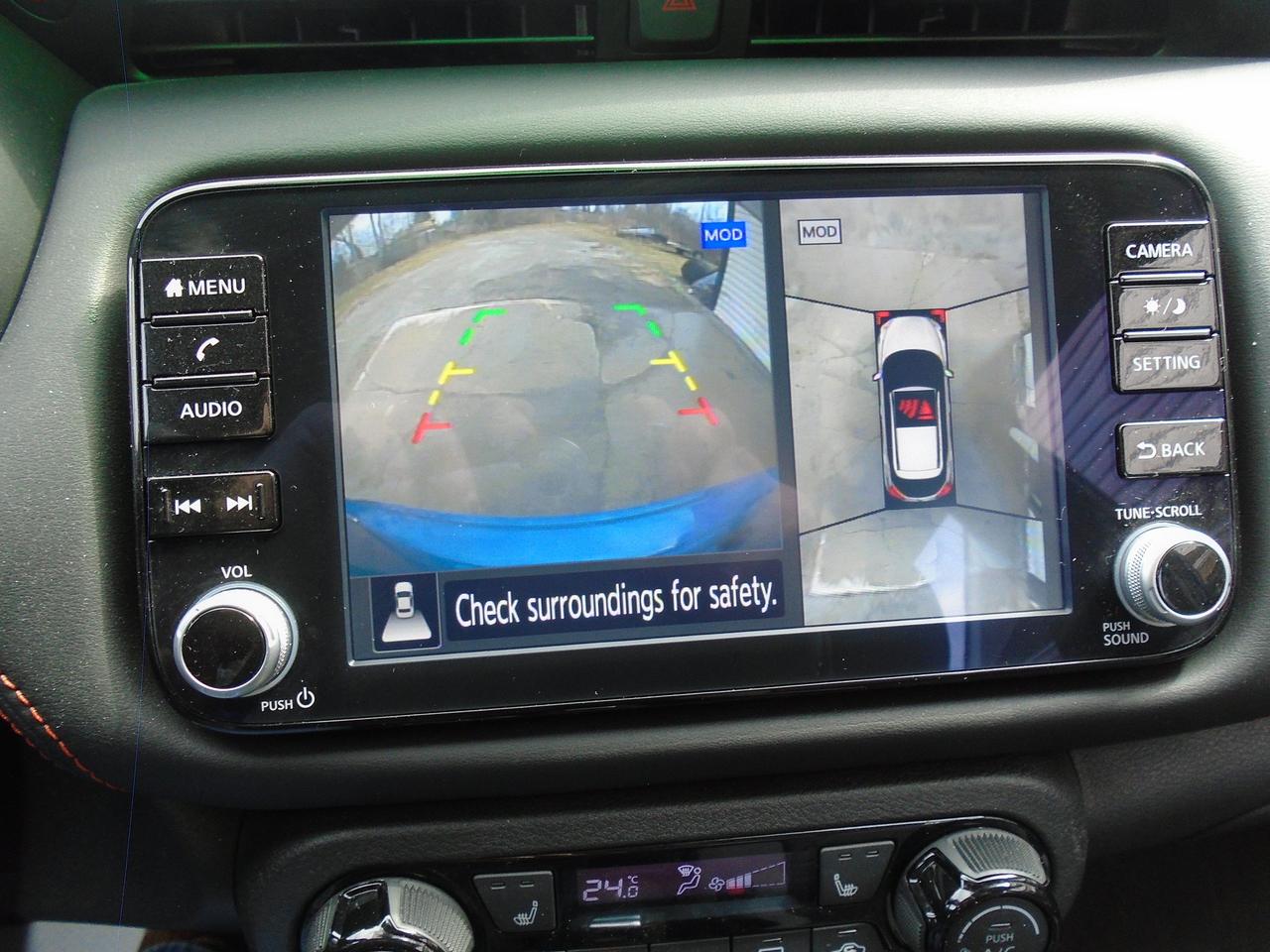 2024 Nissan Kicks SR Photo