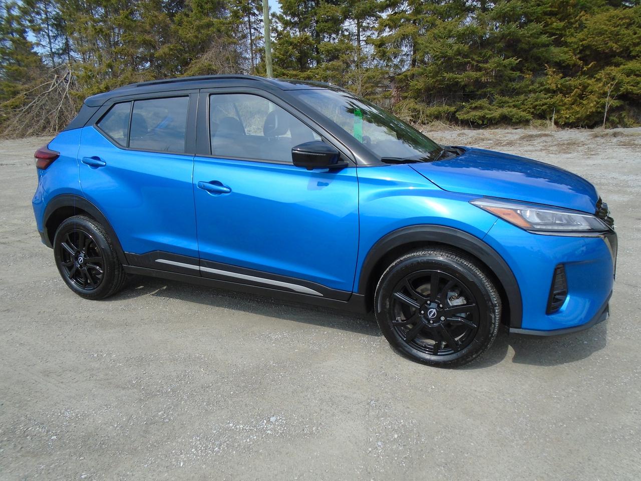 2024 Nissan Kicks SR Photo0
