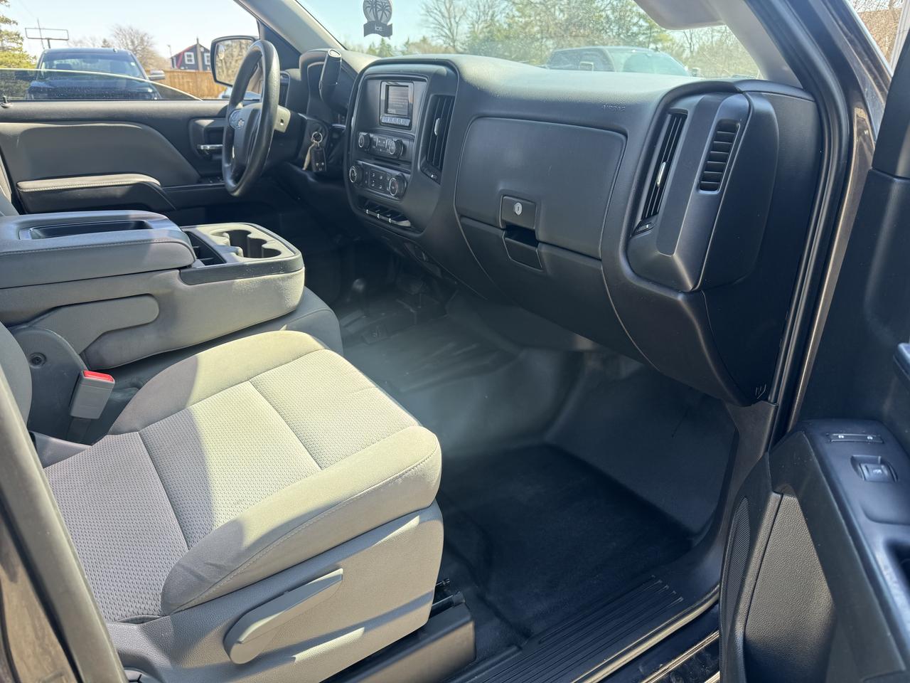 2015 Chevrolet Silverado 1500 LS Photo