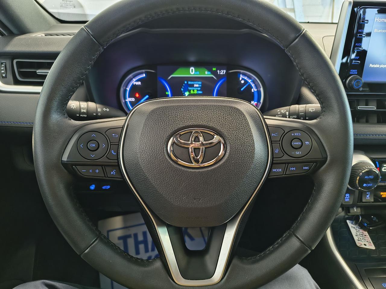 2021 Toyota RAV4 Hybrid XLE Photo