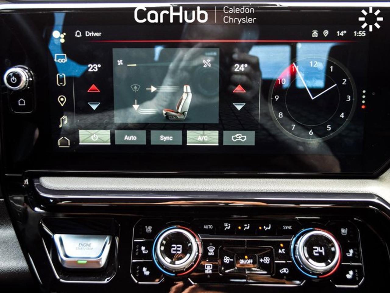 2024 GMC Sierra 1500 AT4 4WD Crew Cab 147" 6.2L 5 passengers with captain chair Leather Photo