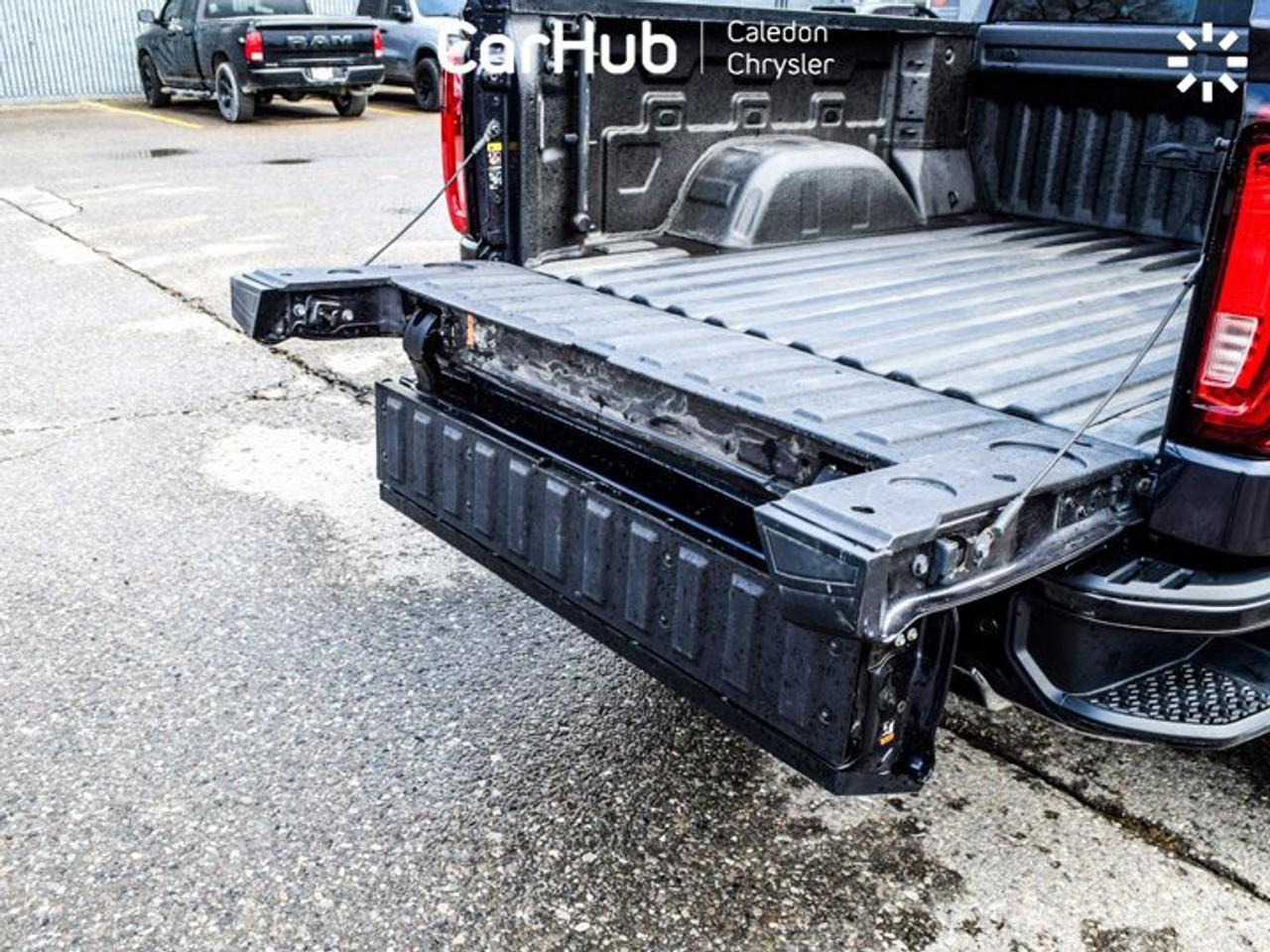 2024 GMC Sierra 1500 AT4 4WD Crew Cab 147" 6.2L 5 passengers with captain chair Leather Photo