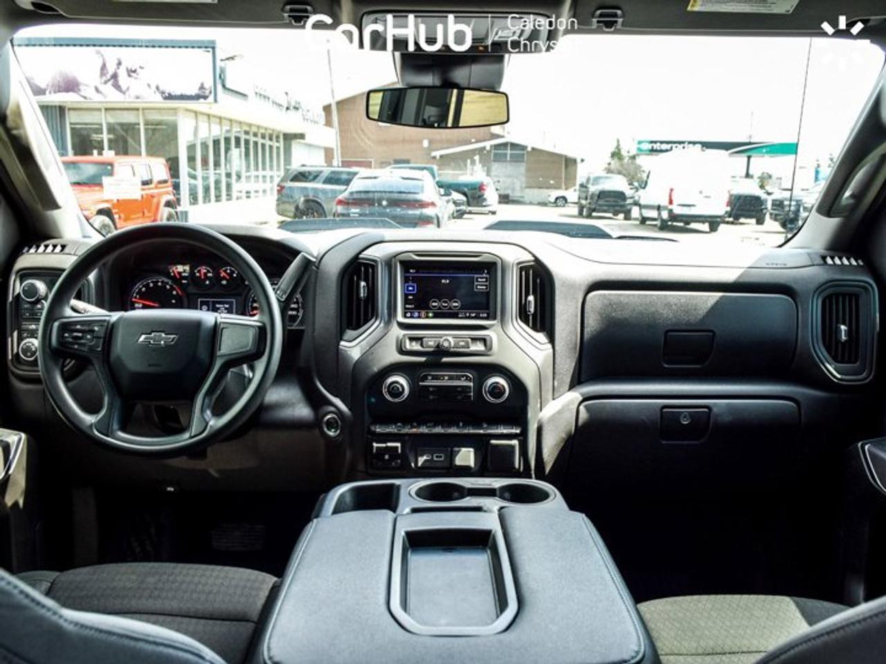 2024 Chevrolet Silverado 1500 Custom Trail Boss 4WD Crew Cab 147" Z71 5.3 L 6 Passenger Photo