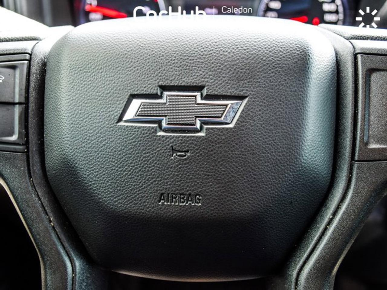 2024 Chevrolet Silverado 1500 Custom Trail Boss 4WD Crew Cab 147" Z71 5.3 L 6 Passenger Photo