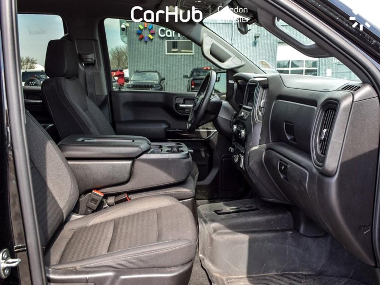 2024 Chevrolet Silverado 1500 Custom Trail Boss 4WD Crew Cab 147" Z71 5.3 L 6 Passenger Photo