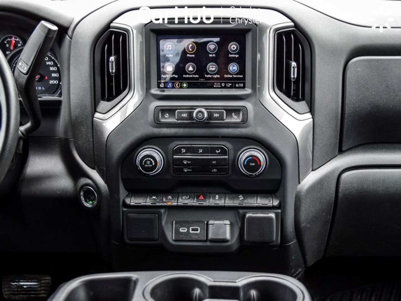 2024 Chevrolet Silverado 1500 Custom Trail Boss 4WD Crew Cab 147" Z71 5.3 L 6 Passenger Photo