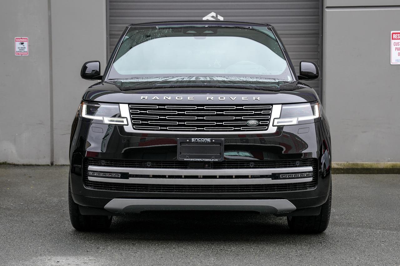 2026 Land Rover Range Rover P530 Autobiography LWB AWD