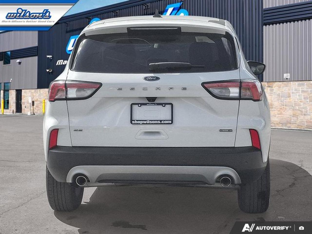 2022 Ford Escape SE Hybrid AWD | 201A PKG | Heated Seats + Steering | Remote Start | Power Liftgate | and More ! Photo3