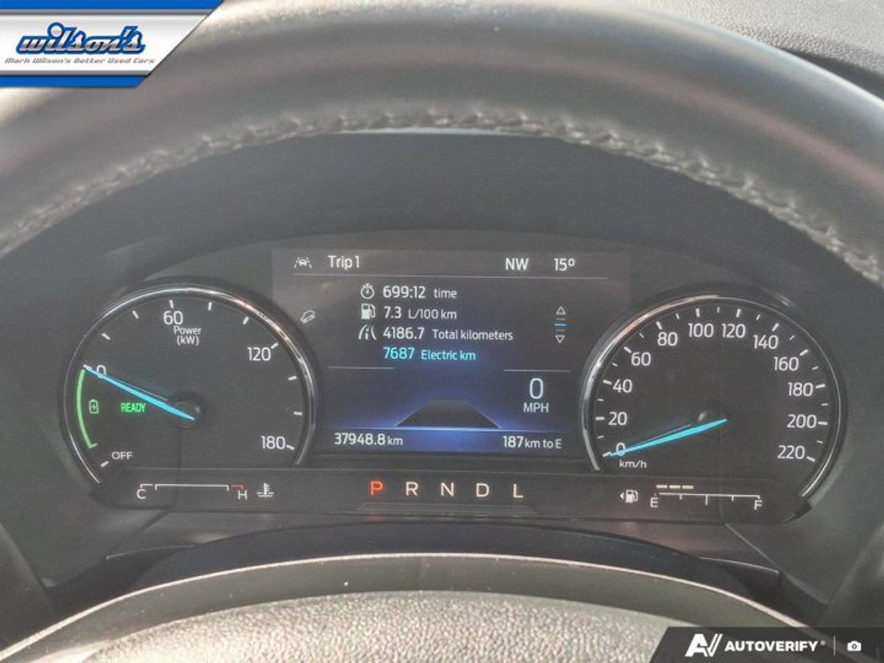 2022 Ford Escape SE Hybrid AWD | 201A PKG | Heated Seats + Steering | Remote Start | Power Liftgate | and More ! Photo