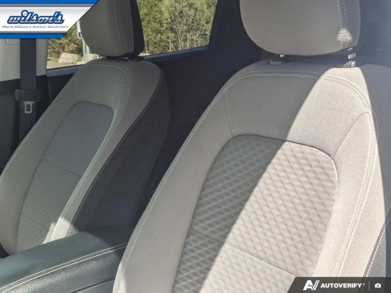 2022 Ford Escape SE Hybrid AWD | 201A PKG | Heated Seats + Steering | Remote Start | Power Liftgate | and More ! Photo