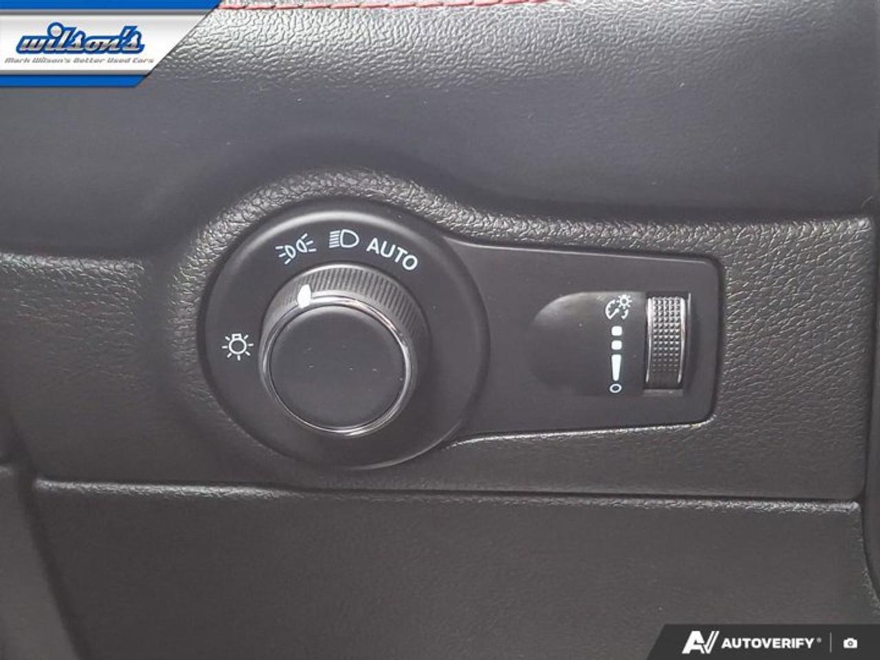 2024 Dodge Durango GT Plus AWD | Leather | Sunroof | Nav | Blacktop Pkg | Trailer Brake Control | Cooled Seats & More ! Photo
