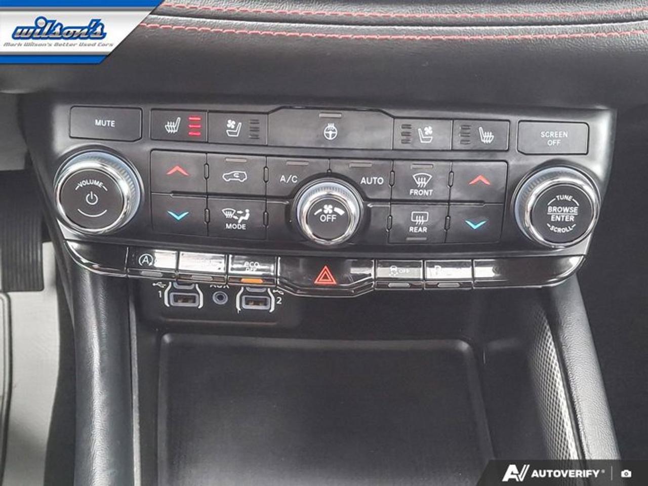 2024 Dodge Durango GT Plus AWD | Leather | Sunroof | Nav | Blacktop Pkg | Trailer Brake Control | Cooled Seats & More ! Photo