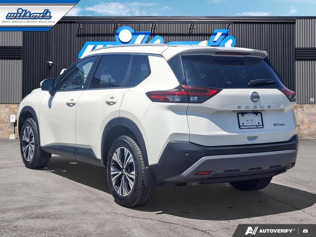 2022 Nissan Rogue SV Premium AWD | Leather | Sunroof | 360 Camera | Heated Steering + Seats | CarPlay + Android & More Photo