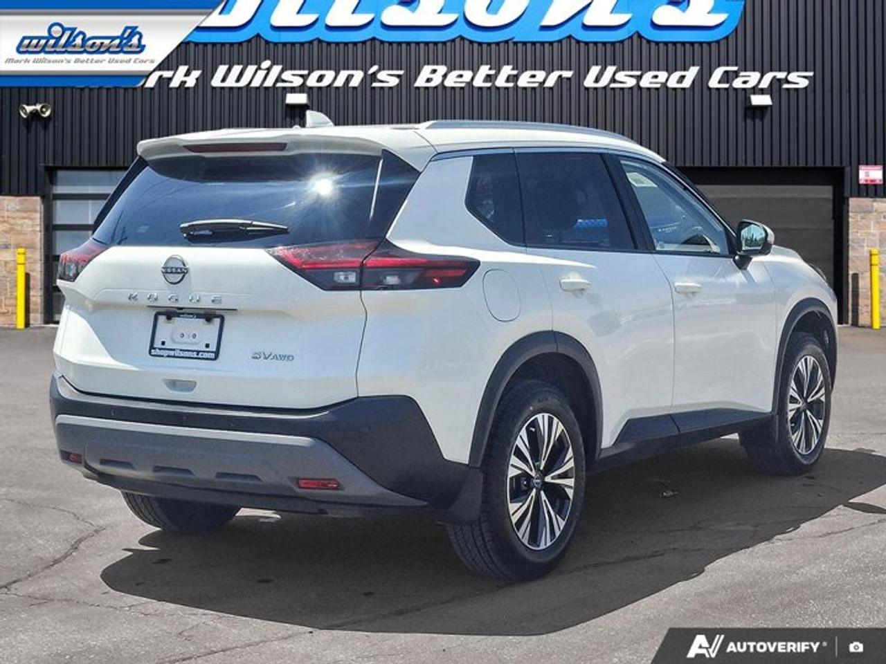 2022 Nissan Rogue SV Premium AWD | Leather | Sunroof | 360 Camera | Heated Steering + Seats | CarPlay + Android & More Photo4
