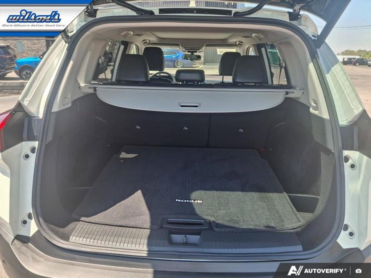 2022 Nissan Rogue SV Premium AWD | Leather | Sunroof | 360 Camera | Heated Steering + Seats | CarPlay + Android & More Photo